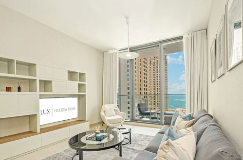 Photo 15 - LUX Contemporary Suite Marina View 3