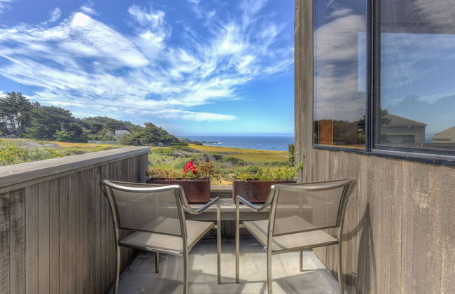 Ocean Retreat - Photo 1