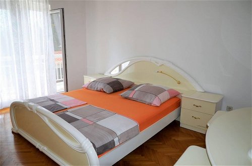 Foto 2 - Stunning 2-bed Apartment in Okrug Gornji