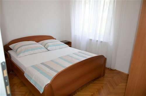 Foto 7 - Stunning 2-bed Apartment in Okrug Gornji
