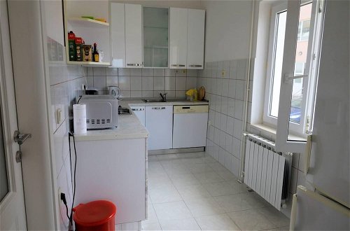 Foto 15 - Stunning 2-bed Apartment in Okrug Gornji