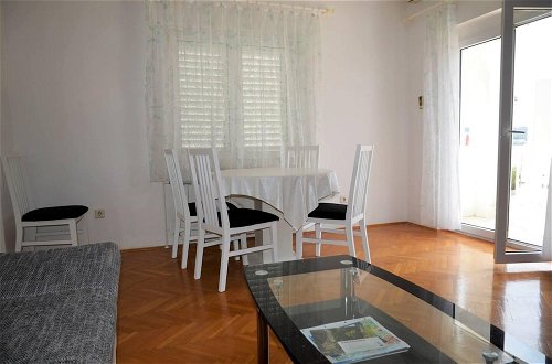 Photo 19 - Stunning 2-bed Apartment in Okrug Gornji