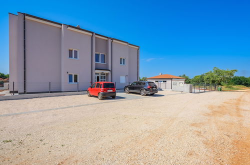 Photo 43 - FAMILY APARTMENT HOUSE LUCIJA WITH POOL