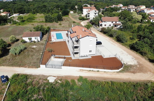 Photo 66 - FAMILY APARTMENT HOUSE LUCIJA WITH POOL