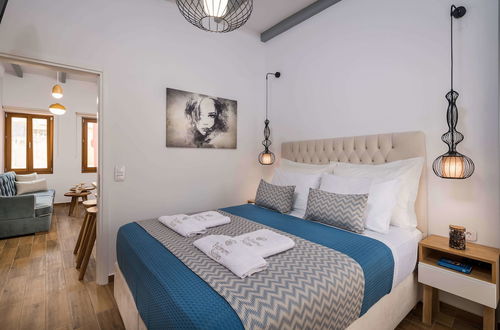 Photo 4 - Evlimeni Suites