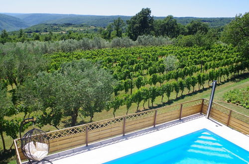 Photo 26 - Spacious Apartment With Views of the Vineyards