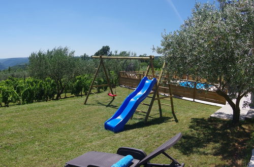 Photo 17 - Spacious Apartment With Views of the Vineyards