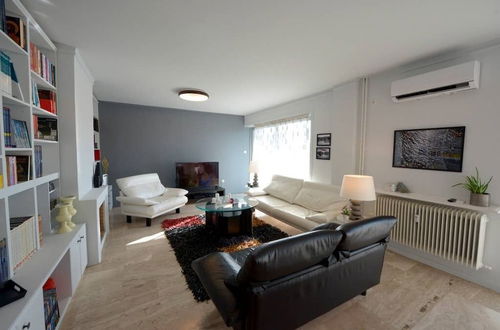 Photo 14 - New Superb & Luminous 2 Bedroom Apartment