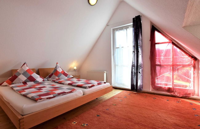 4 Room Holiday Apartment with Garden near Lake - Photo 3