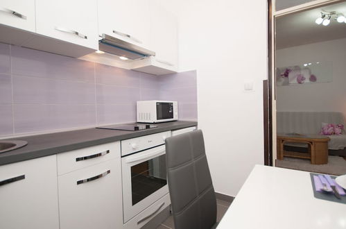 Photo 11 - Studio apartment Tina