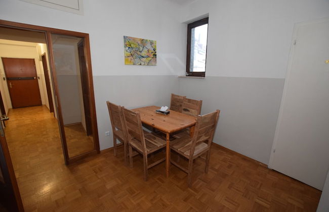 AB Apartment 38 - Photo 14