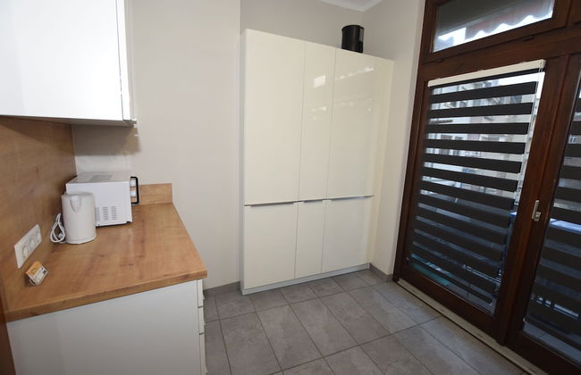 AB Apartment 38 - Photo 6