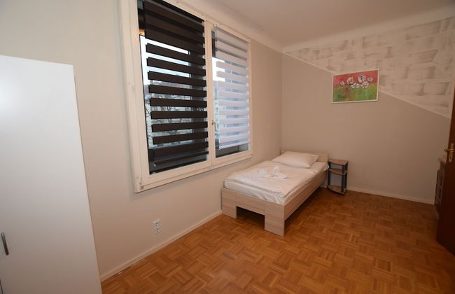 AB Apartment 38 - Photo 4