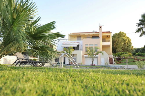 Foto 50 - Family Friendly Villa With Private 80sqm Pool, Childrens Area & Shaded BBQ Area