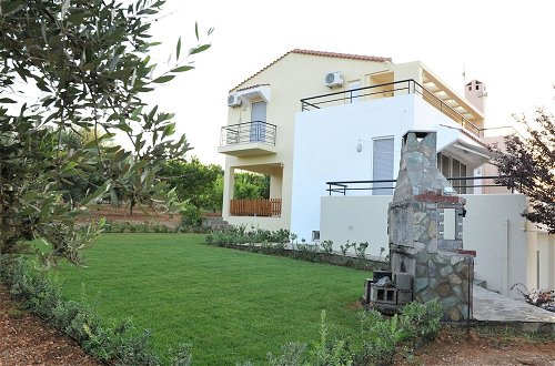 Foto 49 - Family Friendly Villa With Private 80sqm Pool, Childrens Area & Shaded BBQ Area