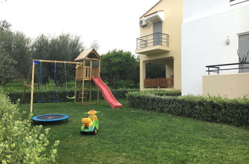 Foto 40 - Family Friendly Villa With Private 80sqm Pool, Childrens Area & Shaded BBQ Area