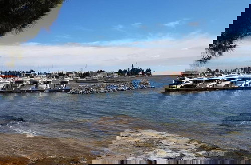 Photo 37 - Pleasant Holiday Home in Novigrad