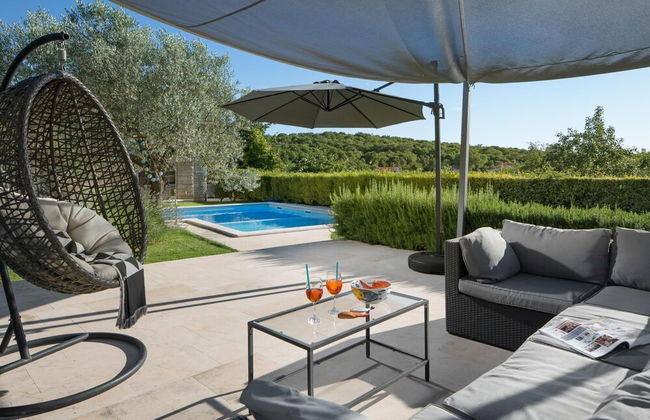 Art Villa Sis With Private Pool - Photo 20