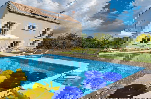 Foto 39 - Luxurious Villa in Butkovici with Pool & Hot Tub
