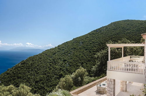 Photo 34 - Modern Villa in Vasiliki with Swimming Pool & Hot Tub