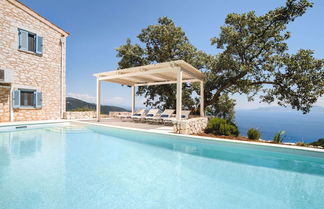 Foto 1 - Modern Villa in Vasiliki with Swimming Pool & Hot Tub