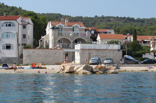 Foto 1 - Sea front stone house