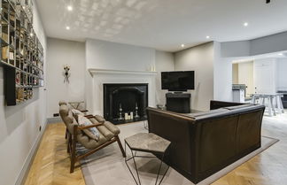 Photo 1 - Deluxe Mayfair Home by Marble Arch Station