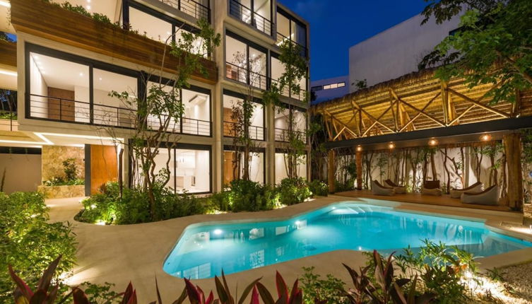 Photo 1 - Elegant Apartment Eco-pool Solarium Speedy Wifi Social Terrace Concierge