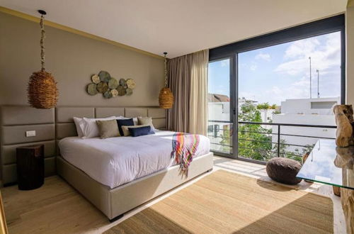 Photo 2 - Elegant Apartment Eco-pool Solarium Speedy Wifi Social Terrace Concierge