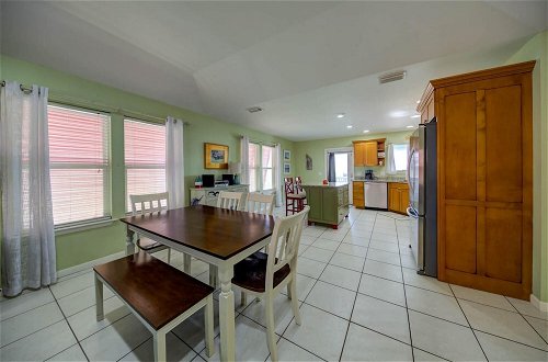 Foto 3 - Delightful Beach House in Gulf Shores With Private Pool and pet Friendly