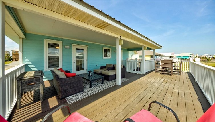 Photo 1 - Delightful Beach House in Gulf Shores With Private Pool and pet Friendly