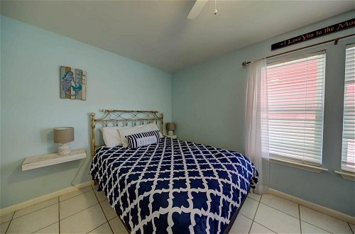 Photo 5 - Delightful Beach House in Gulf Shores With Private Pool and pet Friendly