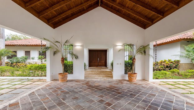 Entrada (vista interior)