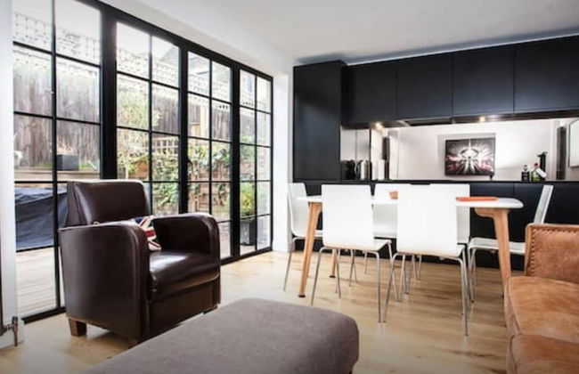 Stylish Newly Refurbished 2 Bedroom Flat With Terrace - Foto 1