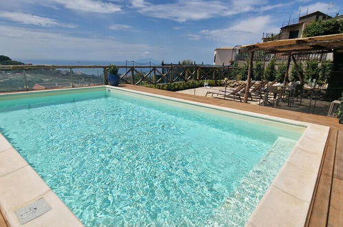 Foto 48 - Villa Carten With Heated Pool