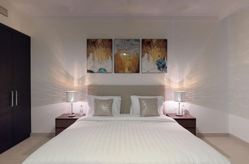 Photo 5 - Lux BnB Dubai Creek Residences