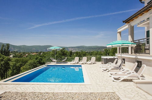 Foto 19 - Splendid Villa With Heated Pool, Beautiful Covered Terrace With Panoramic View