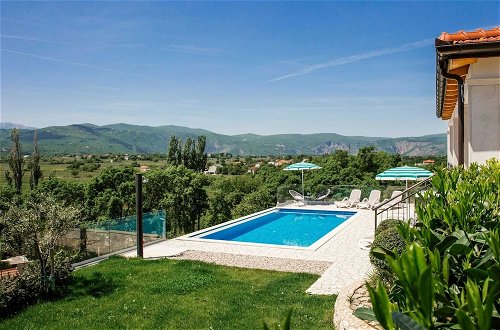 Foto 20 - Splendid Villa With Panoramic View