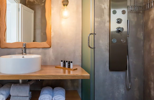 Milesian Suites - Foto 48