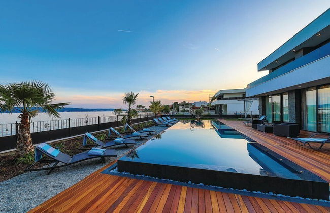Beachfront Villa Baronessa with Pool - Foto 30