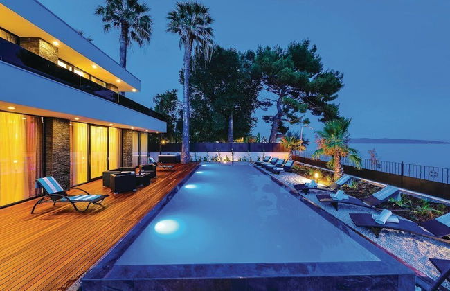 Beachfront Villa Baronessa with Pool - Foto 32