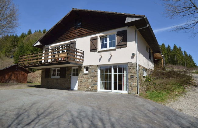 Holiday Home in Malmedy Near Reinhardstein Castle - Foto 1