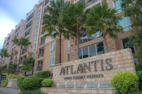 Photo 1 - Atlantis Condo Resort Pattaya by Vichairat