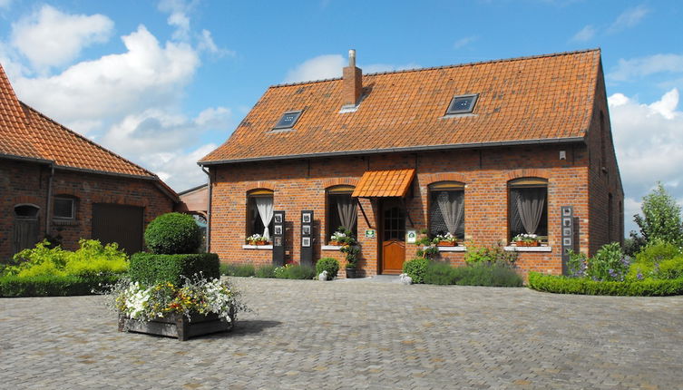 Photo 1 - Cozy Holiday Home in Ploegsteert With a Garden