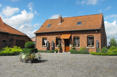 Photo 1 - Cozy Holiday Home in Ploegsteert With a Garden