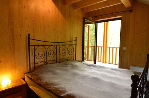 Photo 2 - Comfortable Modern Chalet With Wood Finish