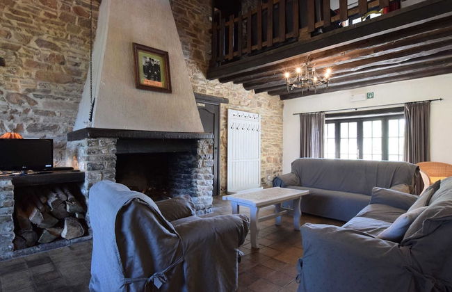 Authentic Holiday Home in Gouvy near Forest - Foto 1