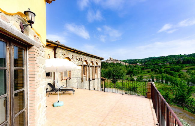 Agriturismo Castello delle Fornaci - Private Jacuzzi - Foto 1
