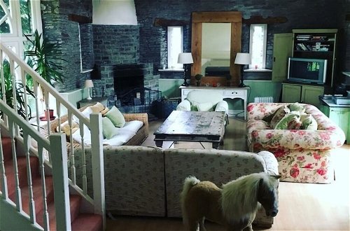 Photo 34 - Beautiful 6-bed Home in Brecon