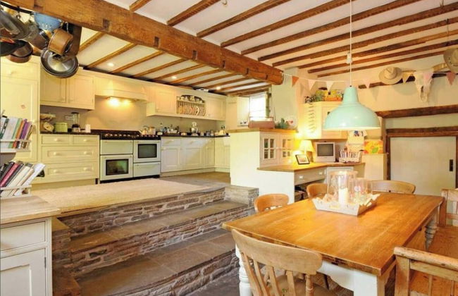 15th Century 6-bed Farmhouse, Sleeps 11, Pets Ok - Foto 14